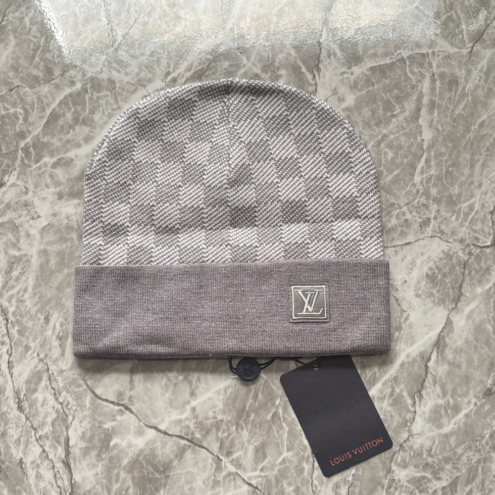 Fashion!! Gray Checkered Beanie